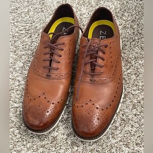 COLE HAAN Men's ZEROGRAND Wingtip Oxfords - Size 9.5M - Brown Leather - White